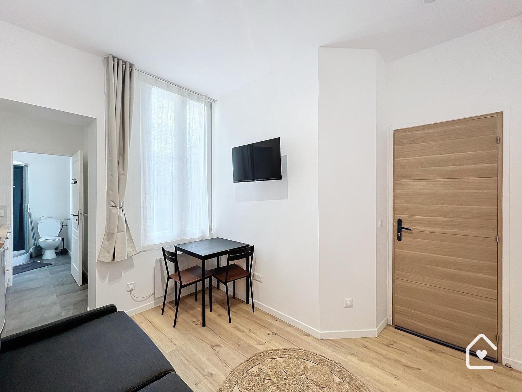 Studios - 1 Min Gare Chatellerault - Entree Autonome - Exterior photo